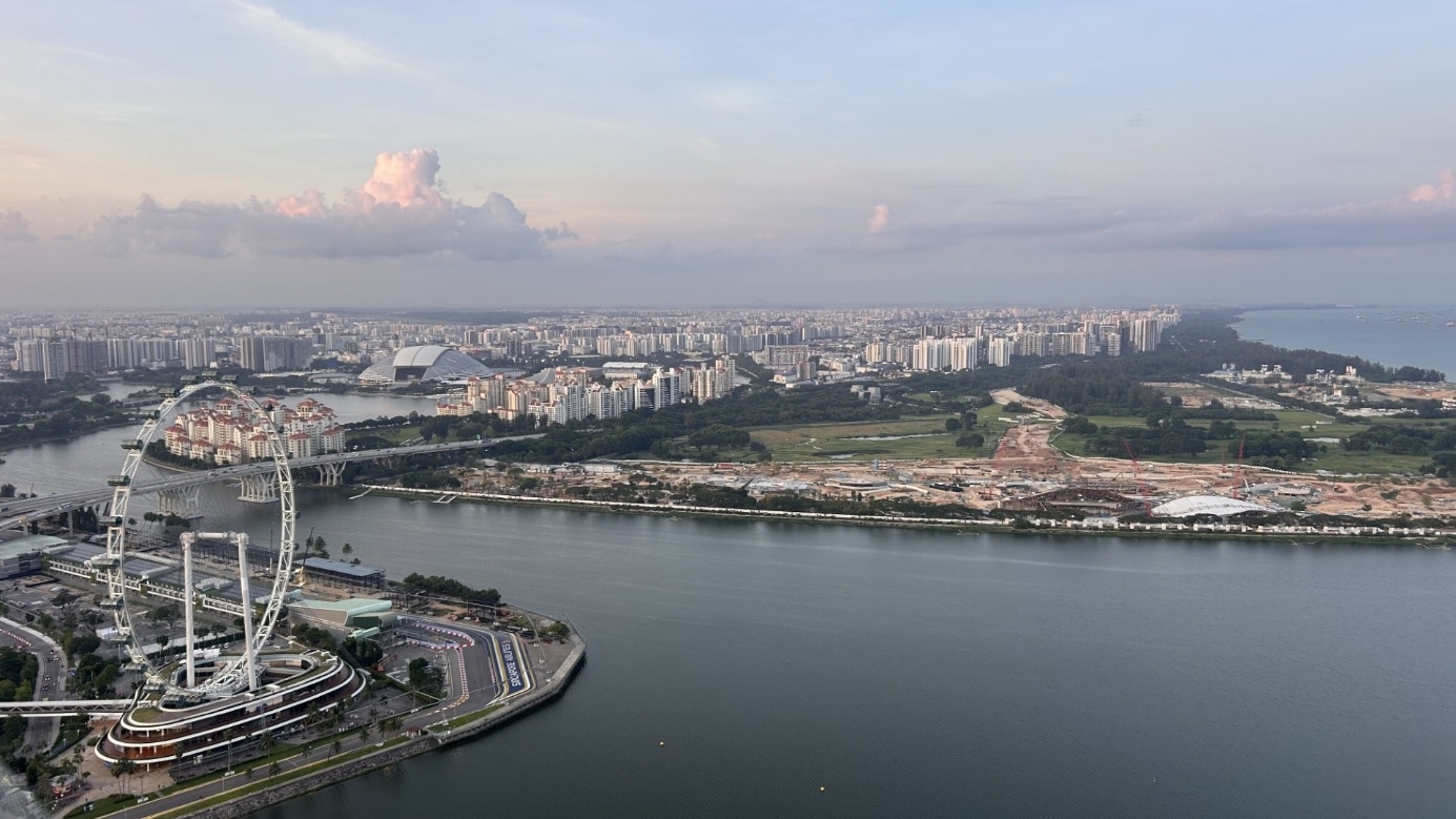 Uitzicht vanaf hotel Marina Bay in Singapore